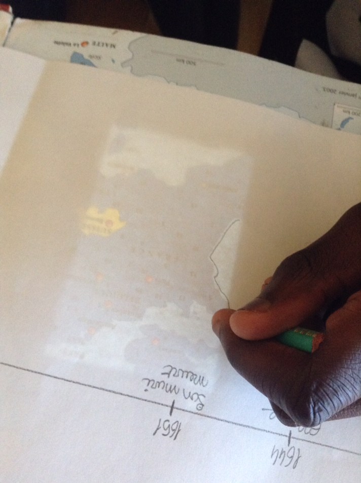 Décalquer une carte de France avec la lumière de son smartphone